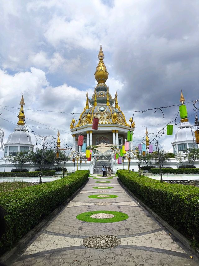 🙏 Tung Setthi Temple: A Khon Kaen Must-See 🙏