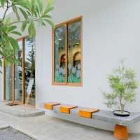 Bombyx Mori Cafe หัวหิน