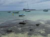 Notre Dame Auxiliatrice - Bright colors and a picturesque view of Mauritius 