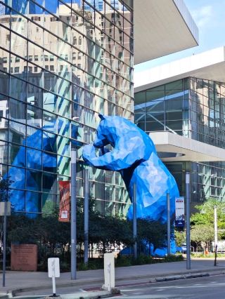 12-Meter-Tall Blue Bear "I See What You Mean"