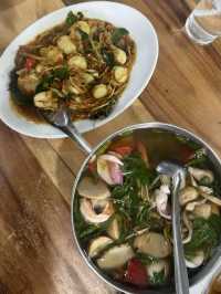 ครัวห้วยทราย ร้านอาหารย่านเพชรบุรี 🥰🧸