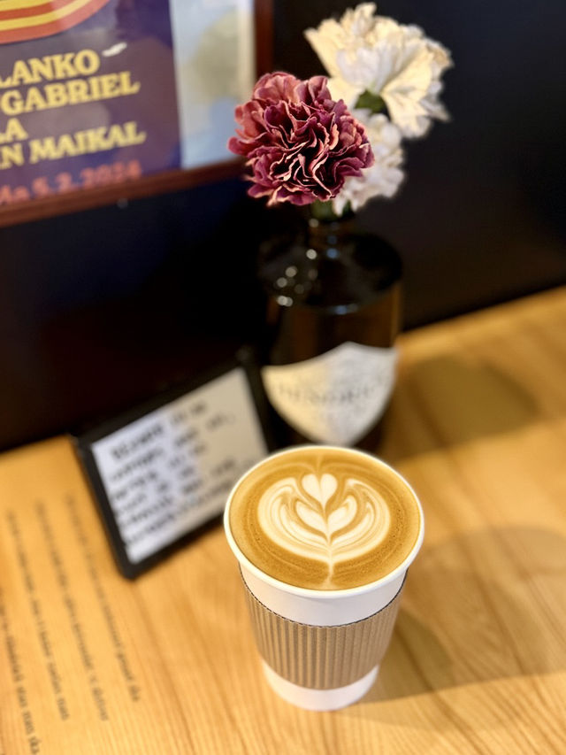 Cozy Coffee Moments in Helsinki ☕️❄️