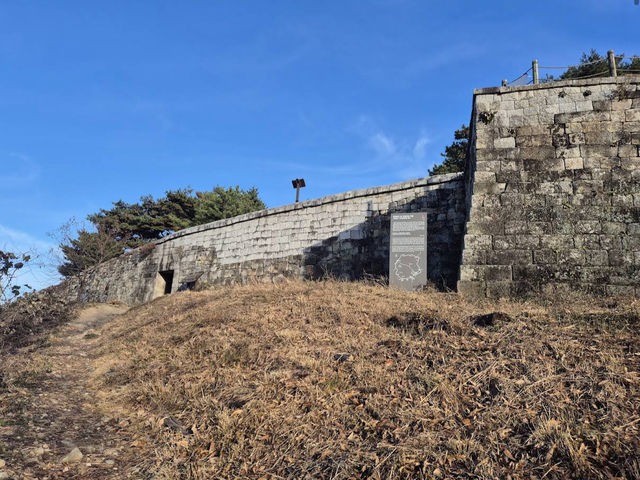 Sangdang Sanseong Fortress 상당산성 Sangdang Sanseong Fortress 상당산성