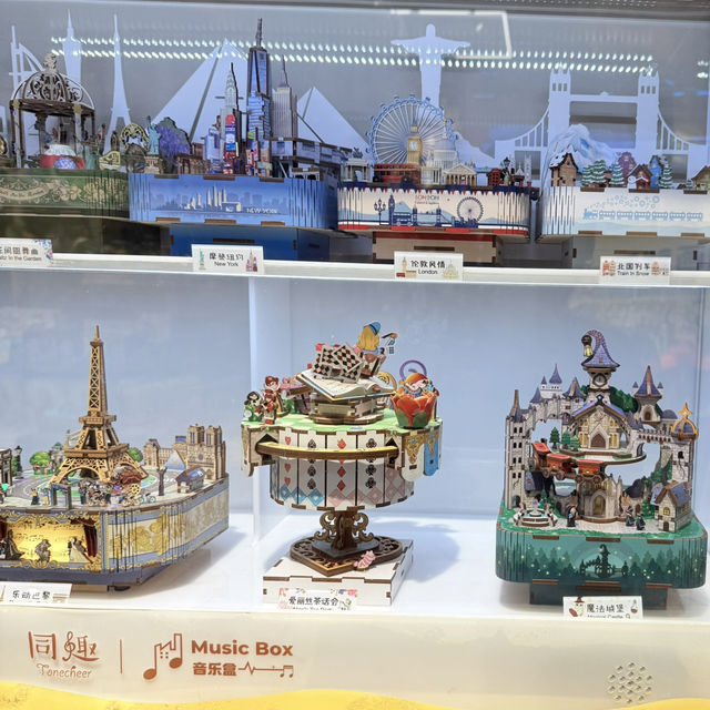 ร้านที่เต็มไปด้วยของน่ารัก THE GREEN PARTY 🧩 ร้านที่เต็มไปด้วยของน่ารัก THE GREEN PARTY 🧩