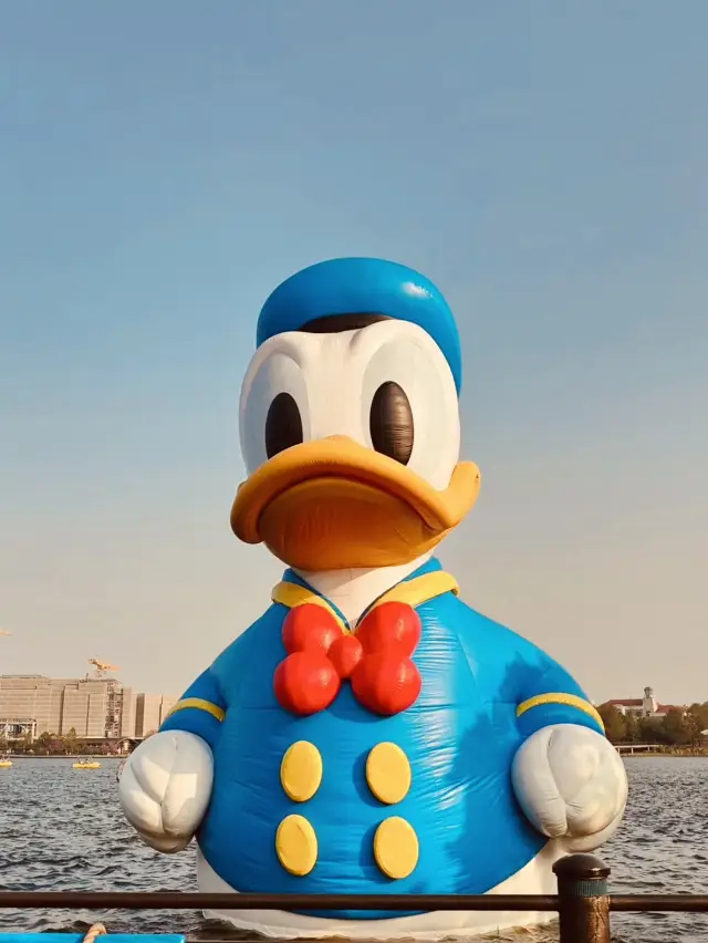 The Giant Donald Duck: A Riverside Icon