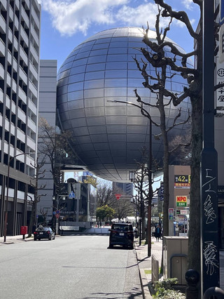 🇯🇵名古屋超狂地標！市區驚現巨型懸浮星球🪐 穿越白堊紀看恐龍兼探索宇宙🚀 名古屋市科學館玩樂全攻略