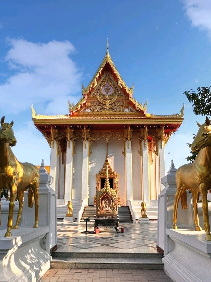 白馬寺：中国へ経典を運んだ白馬の物語。 | Trip.com 洛陽