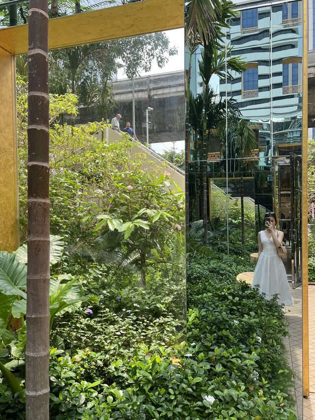 A Walk through Dior Dream: Dior Cafe, BKK Edition