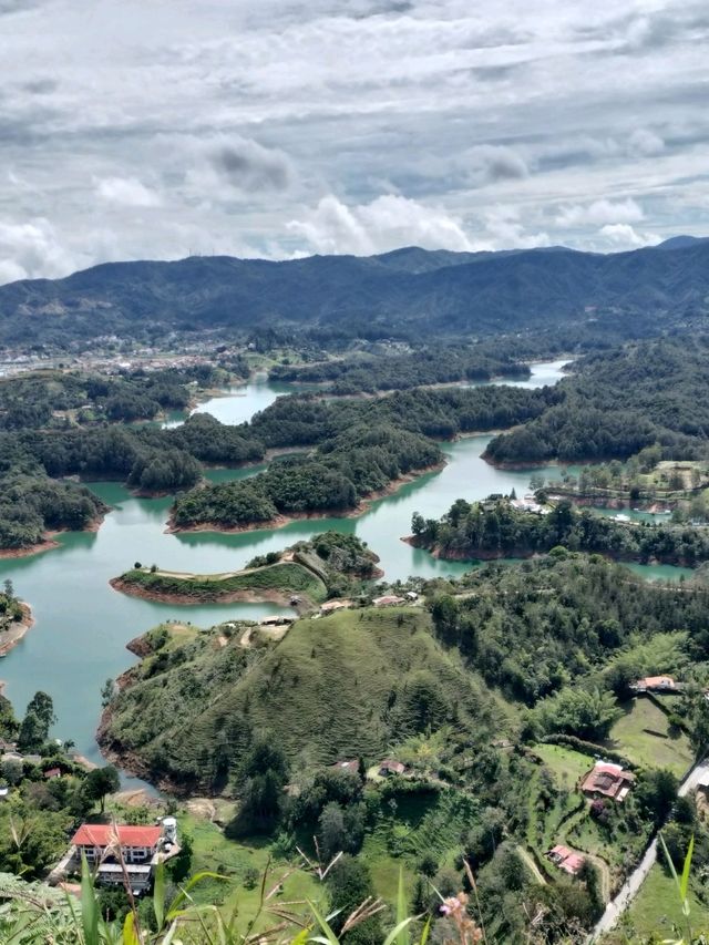 Pedra del Penol from Medellin 