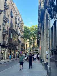 📍西班牙·巴塞隆拿 🇪🇸｜精華必去行程✨ 高第迷宮 + 海邊放空 + TAPAS美食天堂！