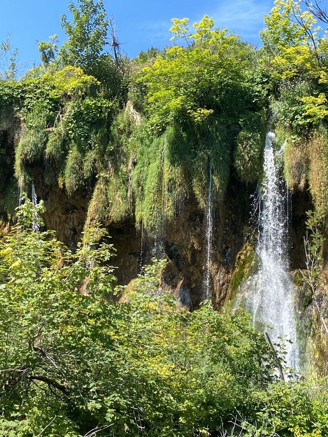 🇭🇷Highest Waterfall In Croatia: Veliki Slap 🌊