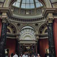 Canvas of Time: An Immersive Art Museum 
