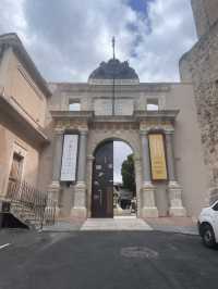A Swanky City: Cagliari