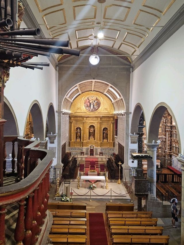 📸 Discover Faro Cathedral – Where History Echoes in Stone