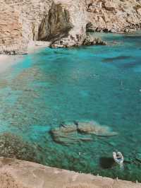  🌊 Folegandros: A Cliffside Haven of Tranquility and Authentic Cycladic Beauty 🇬🇷✨