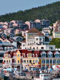 :Sea Breeze, Squares, and Seafood — A Day in Dalian’s Coastal Charm