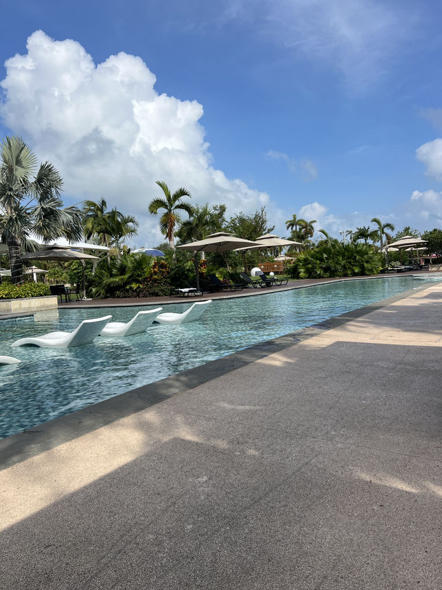 Sanya. Yalong Bay