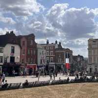 Windsor Walk: A Royal Stroll Through History & Charm