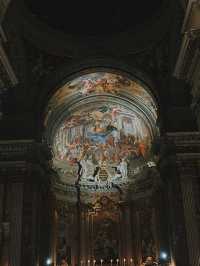 A Mirror to the Divine in Roma