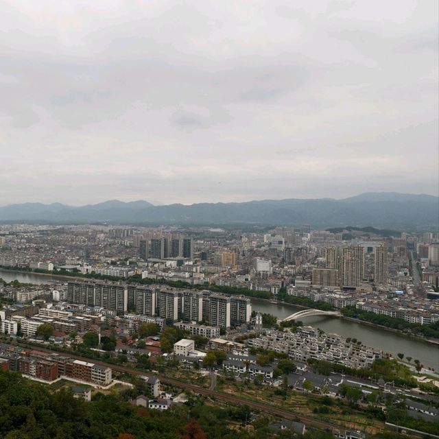 A View Worth the Climb: Yushan from Above 🌄🏯✨ A View Worth the Climb: Yushan from Above 🌄🏯✨