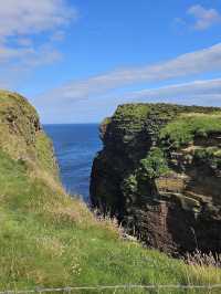 🌊 Duncansby Head Lighthouse – Where Wind, Sea, and Sky Meet 🌬️✨
