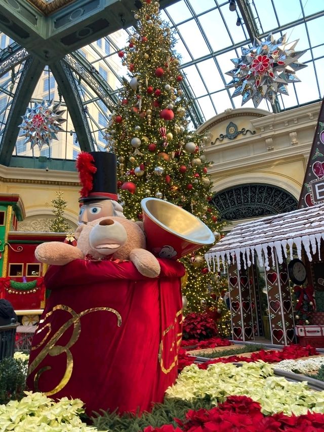 Bellagio’s Wonderland Blooms in Vegas Magic ✨ Bellagio’s Wonderland Blooms in Vegas Magic ✨