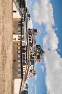 川西藏風小眾打卡｜甘孜道孚藏民居+背靠雪山木雅大寺