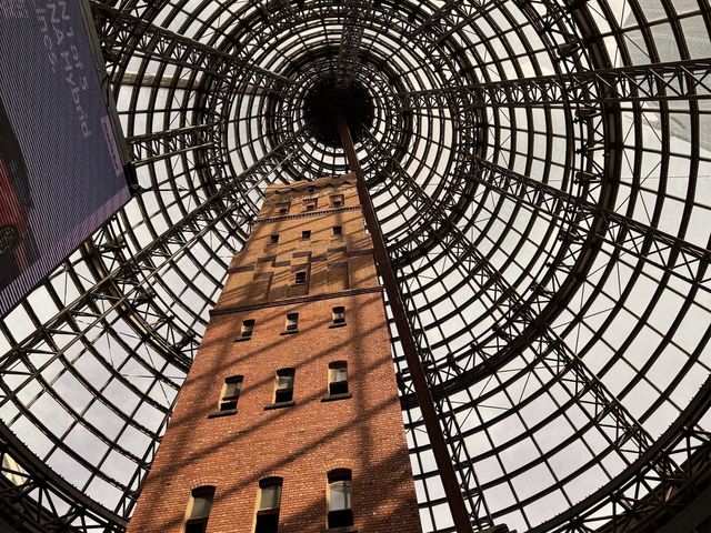 🔥🌆 "Unveiling Melbourne" - A Skyline Journey of Awe! Discover Hidden Urban Treasures and Elevate Y