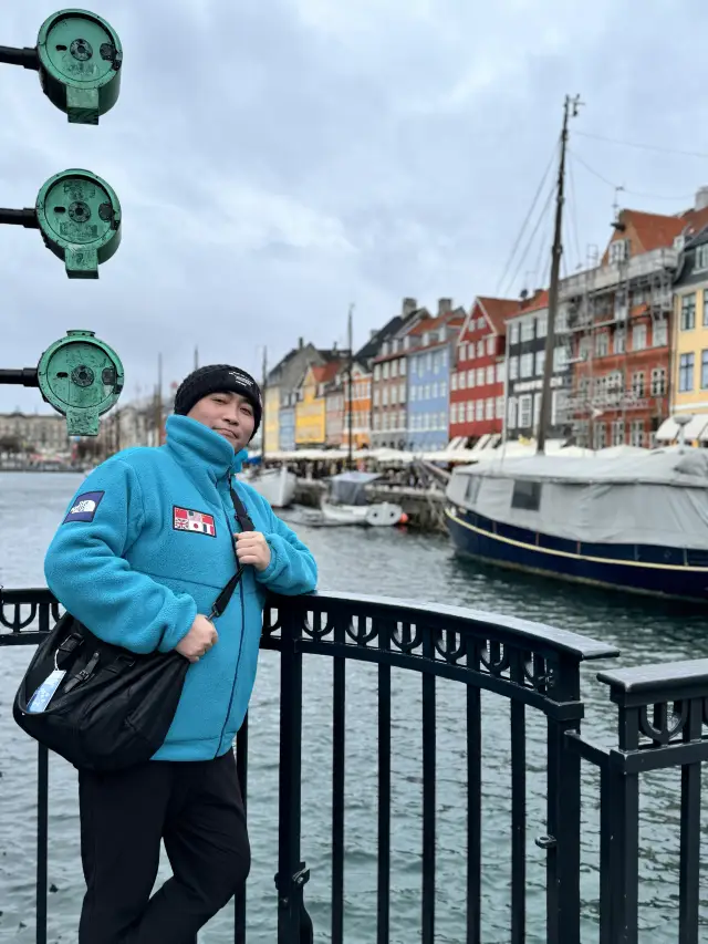 There are colorful houses in the New Harbor of Copenhagen