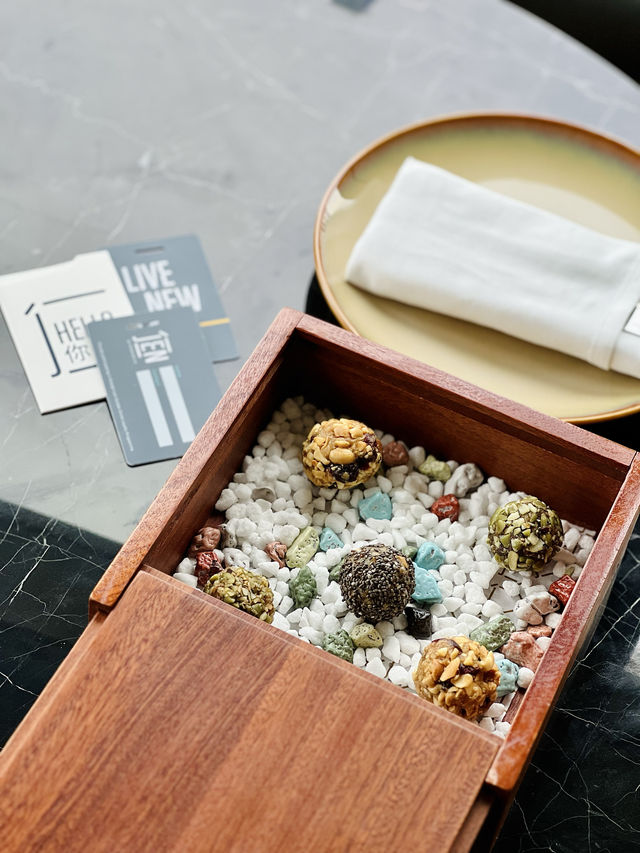 深圳最青春最燃爆的前海JEN酒店