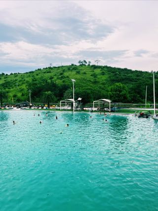 ไม่เล่นน้ำก็ไม่ใช่ฤดูร้อนเลย อากาศร้อนมาก เราไปแช่น้ำที่สวนน้ำซินเทียนวังตงกันไหม？