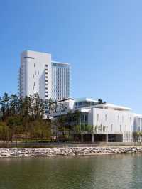 🌊✨ Gangneung's Seamarq Hotel: A Coastal Gem 🏖️🌟