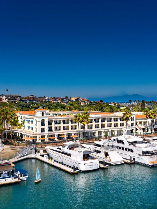 🌴 Newport Beach Bliss: Top Picks for Your Stay 🛎️