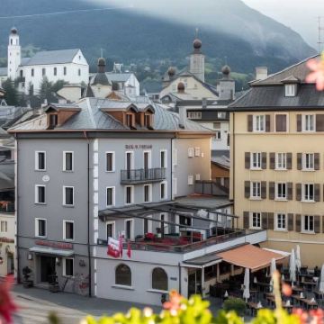 布里格山城之魅力：德朗德瑞斯酒店的溫馨體驗。