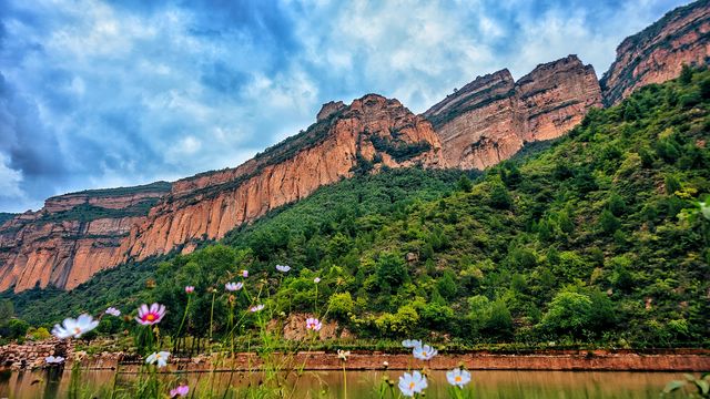 山西旅遊，不要錯過黃崖洞景區。