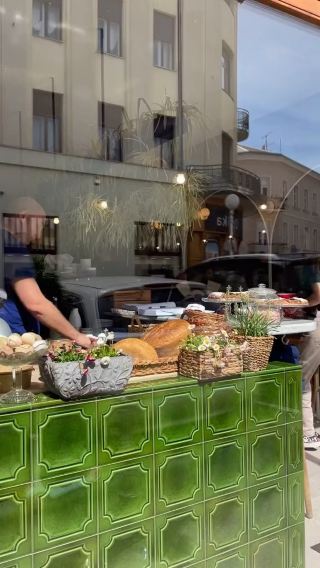 Eat like a local at Ficlek in Zagreb in Croatia 
