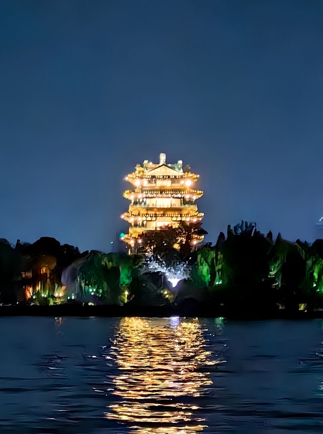 山東濟南天下第一泉風景區｜體驗天下第一泉的盛名與風景。