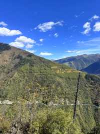 深秋的四姑娘山。