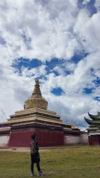 這座寺廟拍照簡直不要太出片了這裡是格莫寺。
