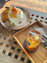 Explore the Gentle Breeze and Sunshine of Aewol-eup's Coffee Shops