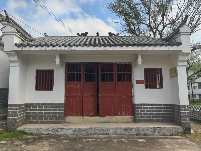 江西興國三僚古村。