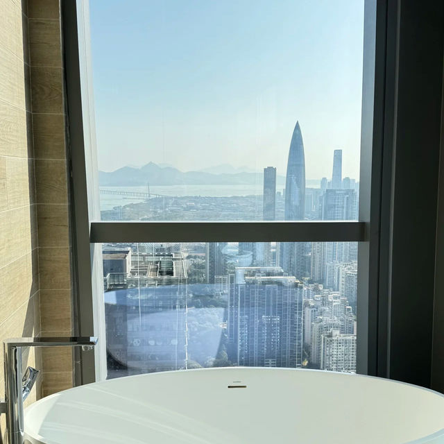 住進深圳萬麗酒店，解鎖都市旅居新體驗✨
