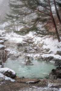 別再去北海道人擠人啦！這個溫泉小鎮太仙了