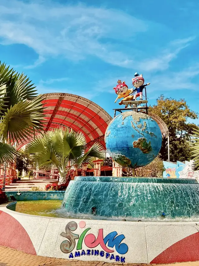 แสงสะท้อนบนผิวน้ำและความทรงจำในหัวใจ: ท่วงทำนองแห่งฤดูร้อนในสยามอะเมซิ่งพาร์ค