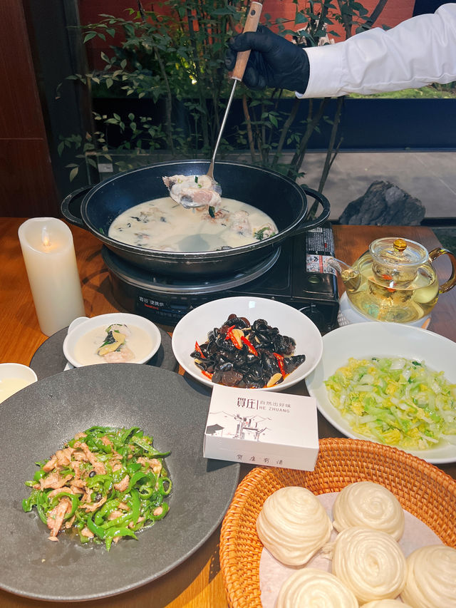 園林式湘菜館！！這是世外桃源吧…