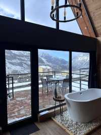 住在雪山腳下係咩體驗