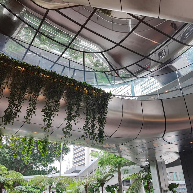 📸香港中環必衝！The Henderson 建築美學天花板大揭秘✨