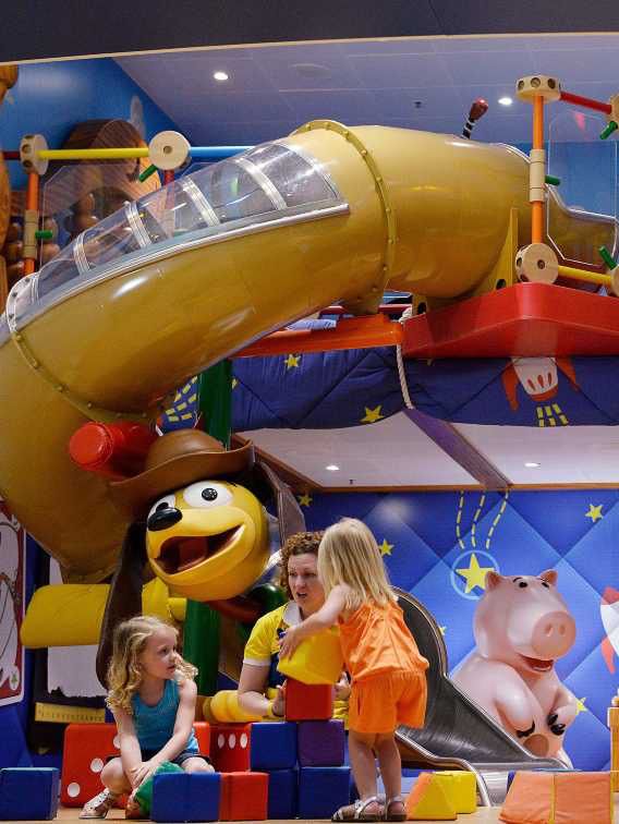 🏰✨Disney Adventure Cruise from Singapore (2025–2026) ✨🏰