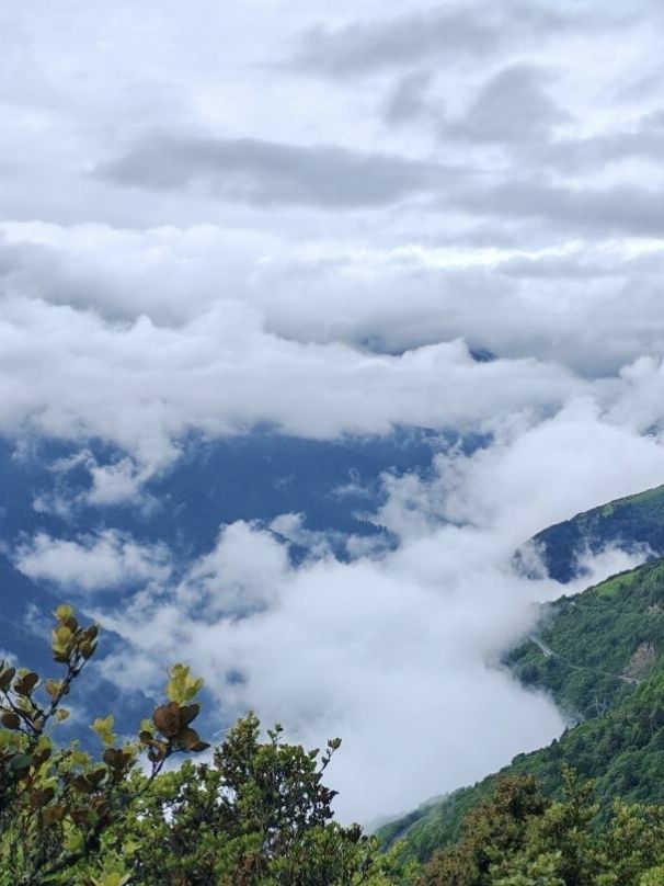 巴郎山：雲端的羌藏走廊