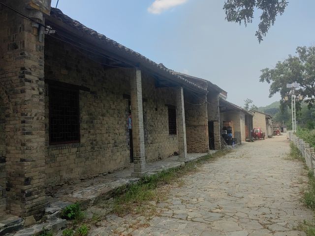 河南新縣錢大灣古村
